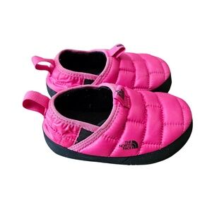 North Face Youth size 11 THERMOBALL Traction Mules